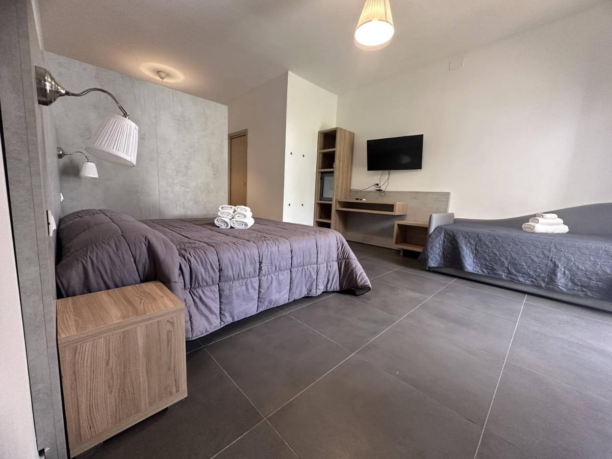 Frontemare Hotel Village & Ristorante Rodi Garganico Extérieur photo